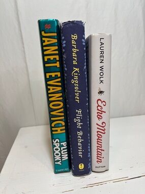 Fiction Book Bundle: Barbara Kingsolver, Janet Evanovich, Lauren Wolk (3 Books)